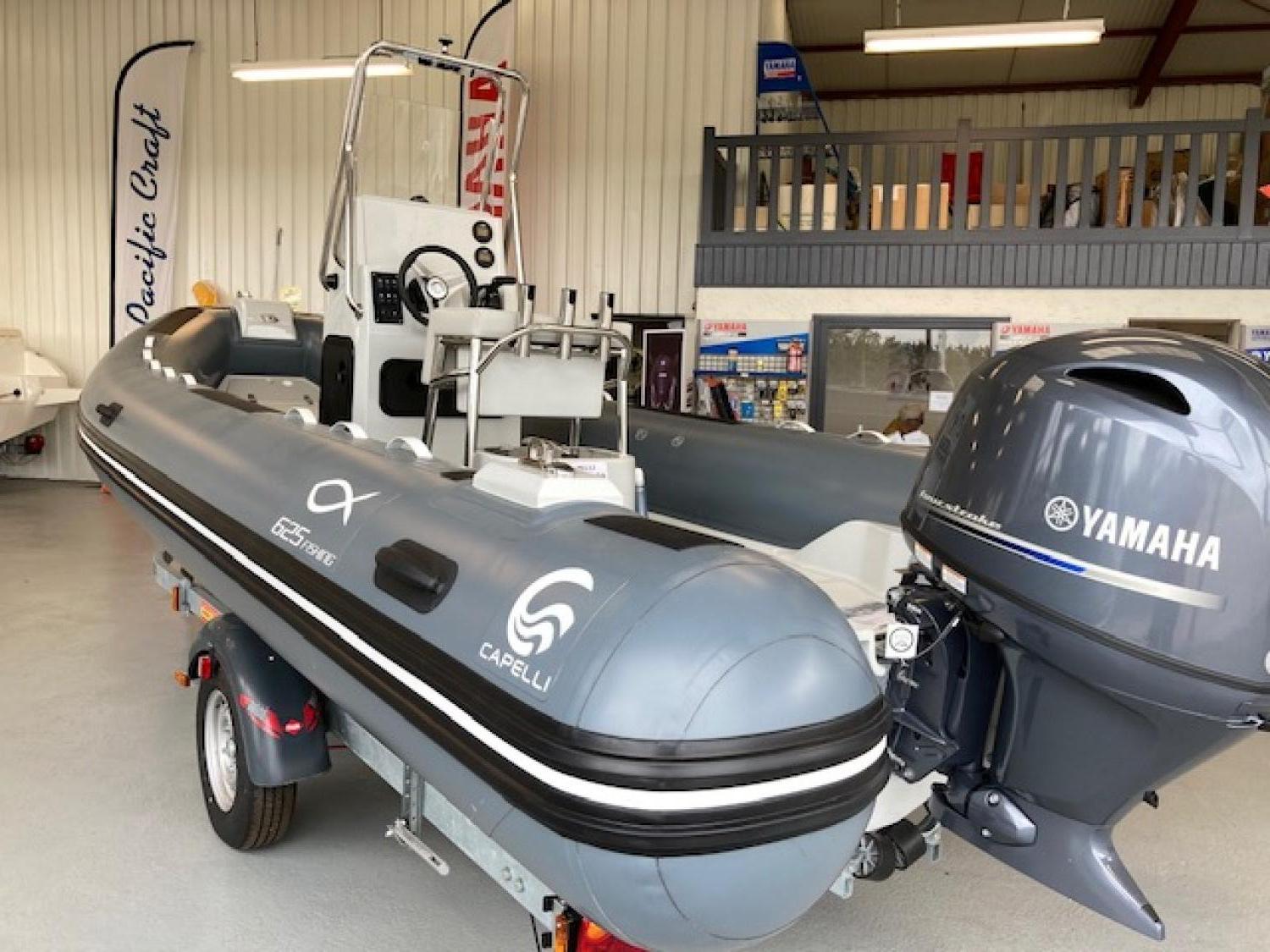 slider 0 Capelli Tempest 625 Fish